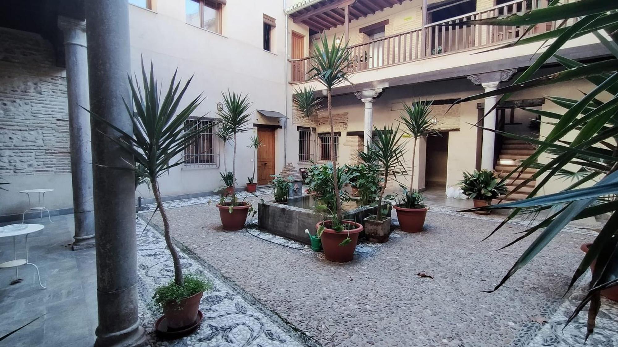 Abadia Suites Granada Exterior photo