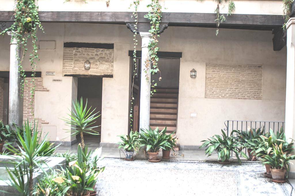 Abadia Suites Granada Exterior photo